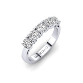 Gabriano Lauren beştaş yüzük; GIA-HRD sertifikalı yuvarlak pırlanta ve beyaz altın montürün üstten görünüşü