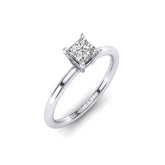 Gabriano Arcadia 4 tırnaklı tektaş yüzük; GIA-HRD sertifikalı prenses pırlanta ve beyaz altın montürün üstten görünüşü