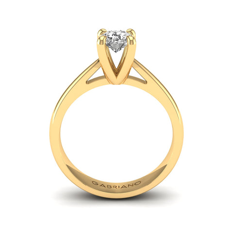 Gabriano Maribel 4 tırnaklı tektaş yüzük; GIA-HRD sertifikalı yuvarlak pırlanta ve sarı altın montürün yandan görünüşü