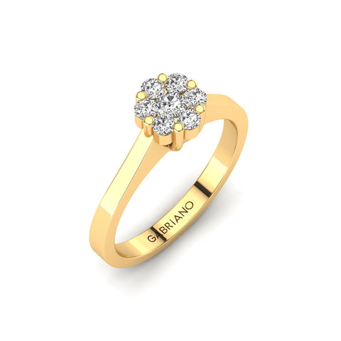 Gabriano Chiara tektaş efektli yüzük; yuvarlak pırlanta ve sarı altın montürün üstten görünüşü