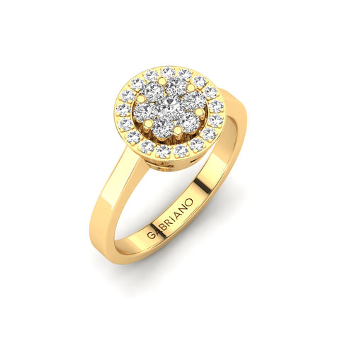 Gabriano Carey tektaş efektli yüzük; yuvarlak pırlanta ve sarı altın montürün üstten görünüşü