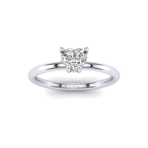 Gabriano Meliora 4 pençe tırnaklı tektaş yüzük; GIA-HRD sertifikalı kalp pırlanta ve beyaz altın montürün üstten görünüşü