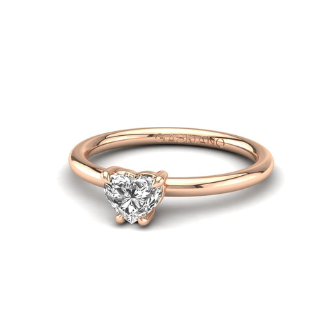 Gabriano Meliora 4 pençe tırnaklı tektaş yüzük; GIA-HRD sertifikalı kalp pırlanta ve rose altın montürün üstten görünüşü