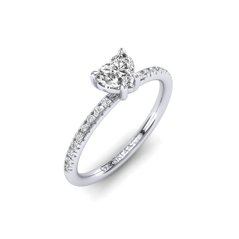 Gabriano Velvetine 4 pençe tırnaklı tektaş yüzük; GIA-HRD sertifikalı kalp pırlanta ve beyaz altın montürün üstten görünüşü