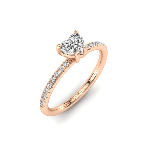 Gabriano Velvetine 4 pençe tırnaklı tektaş yüzük; GIA-HRD sertifikalı kalp pırlanta ve rose altın montürün üstten görünüşü