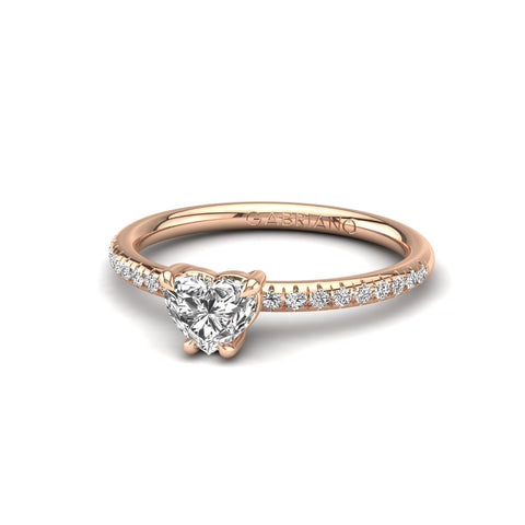 Gabriano Velvetine 4 pençe tırnaklı tektaş yüzük; GIA-HRD sertifikalı kalp pırlanta ve rose altın montürün üstten görünüşü