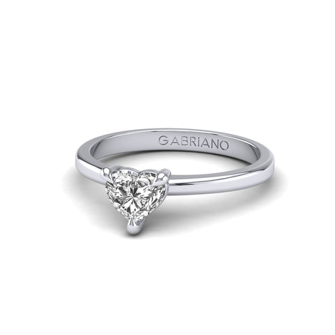 Gabriano Serenova 3 pençe tırnaklı tektaş yüzük; GIA-HRD sertifikalı kalp pırlanta ve beyaz altın montürün üstten görünüşü