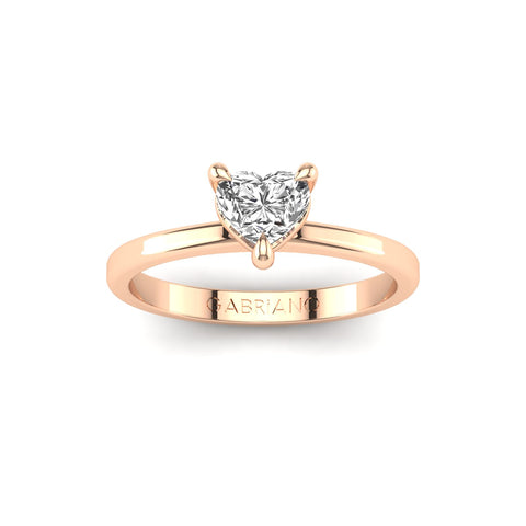 Gabriano Serenova 3 pençe tırnaklı tektaş yüzük; GIA-HRD sertifikalı kalp pırlanta ve rose altın montürün üstten görünüşü