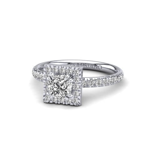 Gabriano Miray 8 tırnaklı tektaş yüzük; GIA-HRD sertifikalı cushion pırlanta ve beyaz altın montürün üstten görünüşü