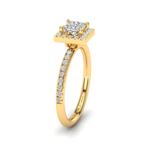 Gabriano Seraphine 4 Pençe tırnaklı tektaş yüzük; GIA-HRD sertifikalı prenses pırlanta ve sarı altın montürün yandan görünüşü